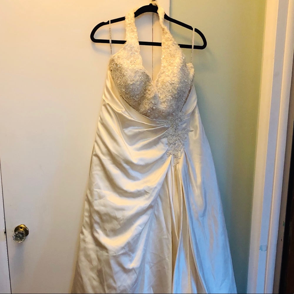 Maggie Sottero Dresses | Maggie Sottero Heavy Beaded Halter Wedding Dress | Color: Cream | Size: 20 | Artistik2's Closet